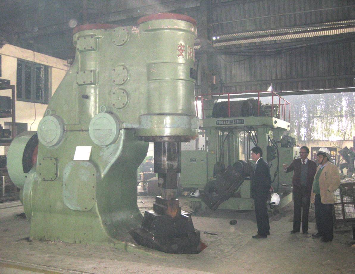 2吨空气锤和2吨操作机在印度使用
